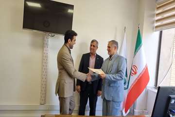 رئیس دانشگاه اصفهان: روابط عمومی باید به سمت روایت‌سازی پیش دستانه حرکت کند 