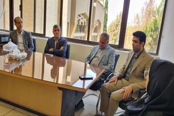 رئیس دانشگاه اصفهان: روابط عمومی باید به سمت روایت‌سازی پیش دستانه حرکت کند 
