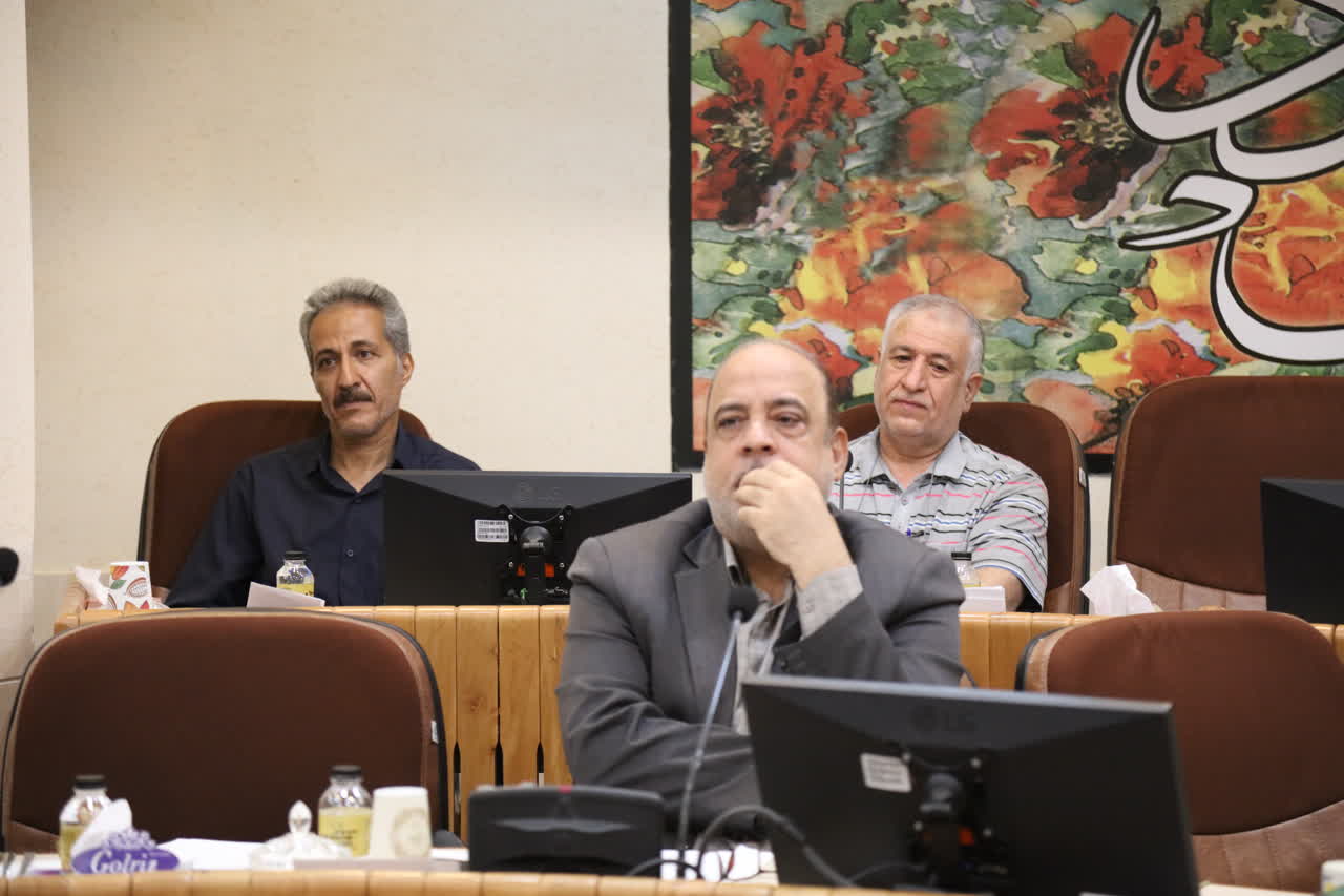 برگزاری پنجمین جلسه مجمع عمومی بنیاد حامیان دانشگاه اصفهان با تصویب توسعه هیات امناء و انتخاب اعضای جدید هیات مدیره