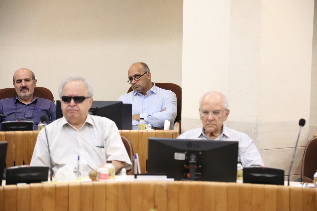 برگزاری پنجمین جلسه مجمع عمومی بنیاد حامیان دانشگاه اصفهان با تصویب توسعه هیات امناء و انتخاب اعضای جدید هیات مدیره