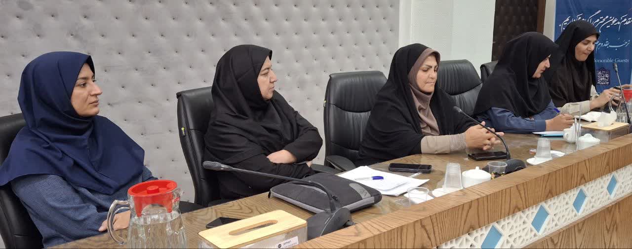 نشست مشترک معاون اداری مالی و مدیر منابع انسانی دانشگاه اصفهان با شورای صنفی؛ گامهایی برای اصلاح ساختار و ارتقاء