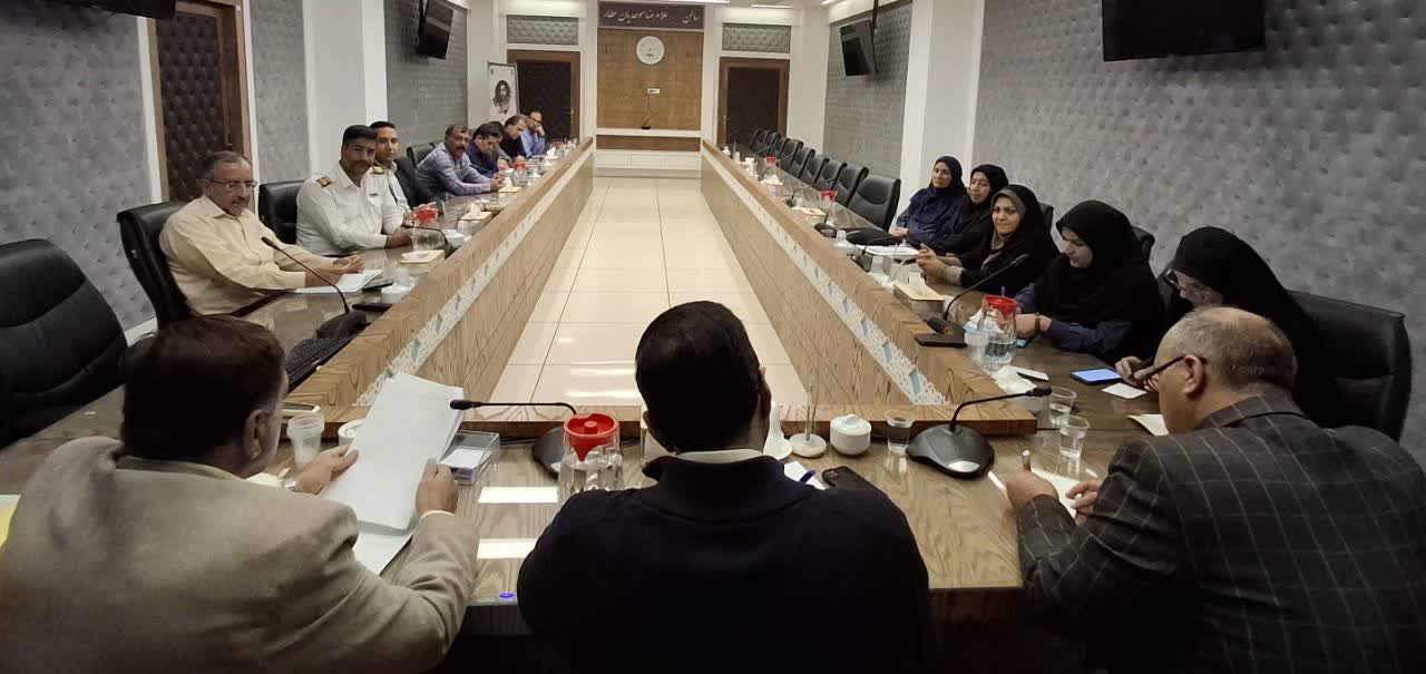 نشست مشترک معاون اداری مالی و مدیر منابع انسانی دانشگاه اصفهان با شورای صنفی؛ گامهایی برای اصلاح ساختار و ارتقاء